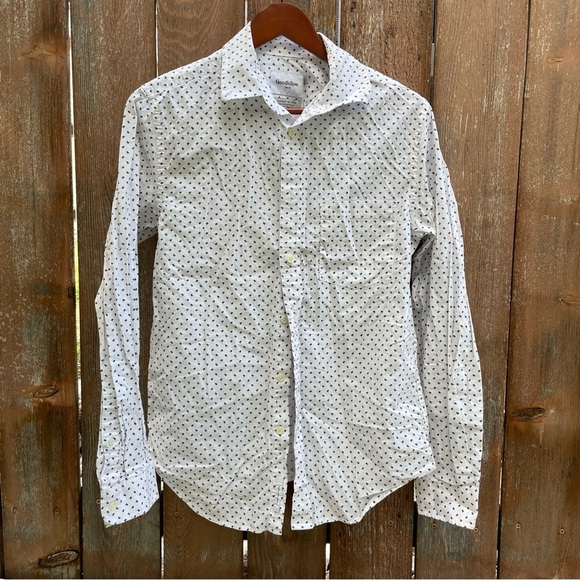 GOODFELLOW Men’s Casual White Navy Chevron Long Sleeve Button Down Size Small - Picture 1 of 12